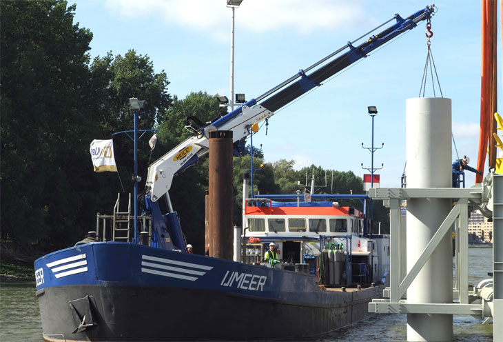 Boat Mounted Crane 